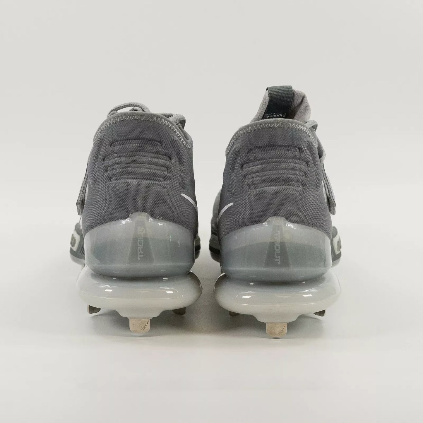 Spikes Nike Force Zoom Trout 8 Elite Grises