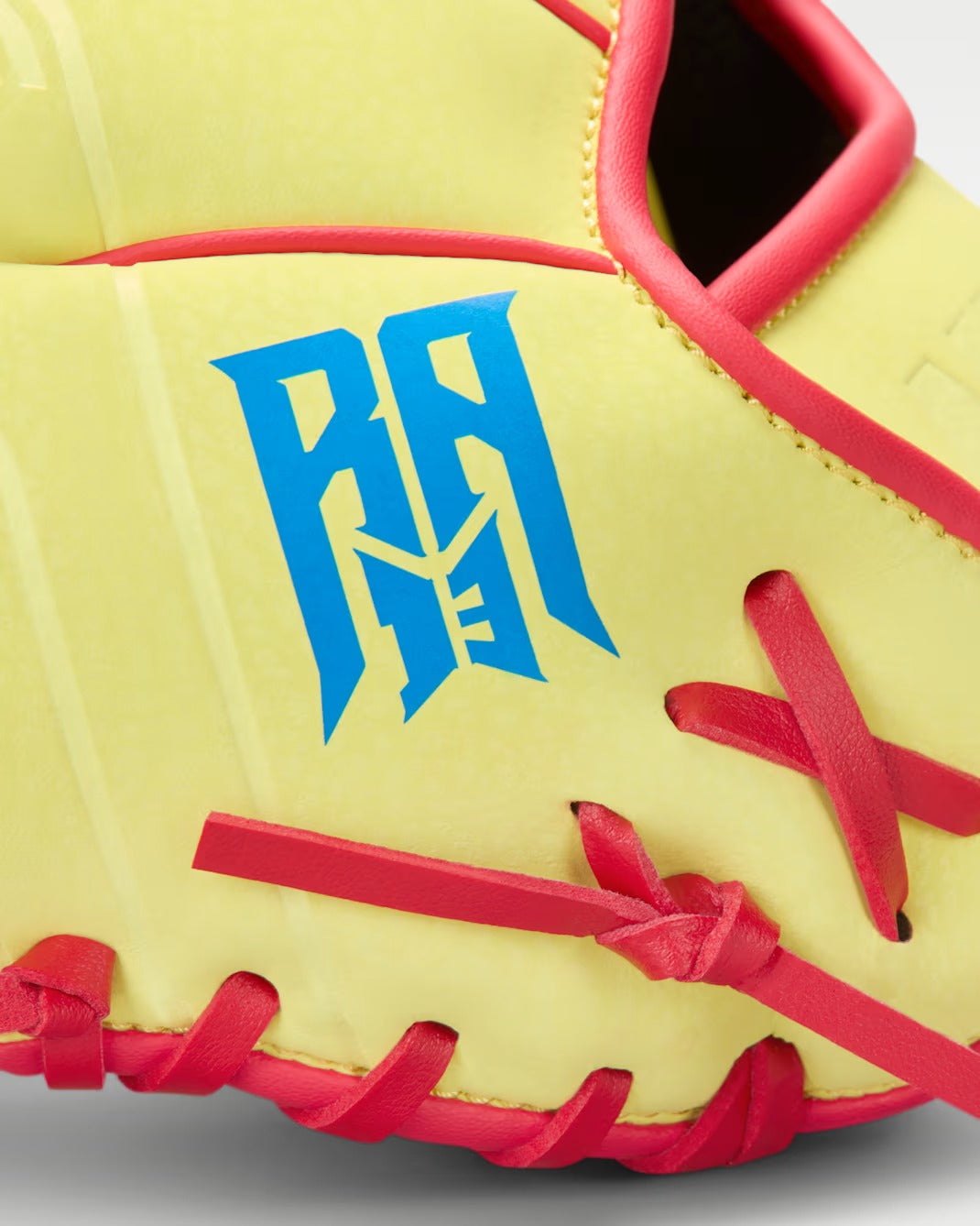 Guante De Beisbol Infantil Nike Vapor Ronald Acuña Jr. Amarillo 10.5 In Lanzador Diestro