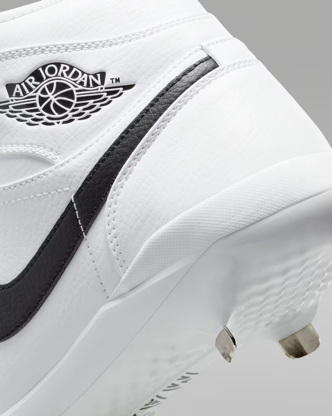 Spikes De Beisbol Nike Air Jordan 1 Retro Blanco Metal
